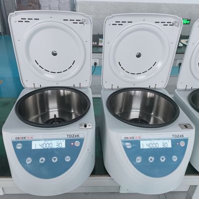 جهاز طرد مركزي منضدي منخفض السرعة TDZ4K من Cence، 4000 دورة في الدقيقة، 2200xg